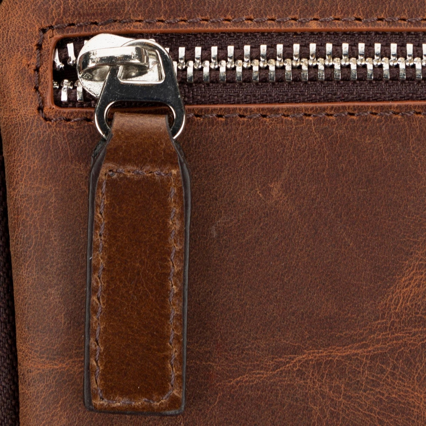 Toronata Niagara Leather Crossbody Phone Bag for Men